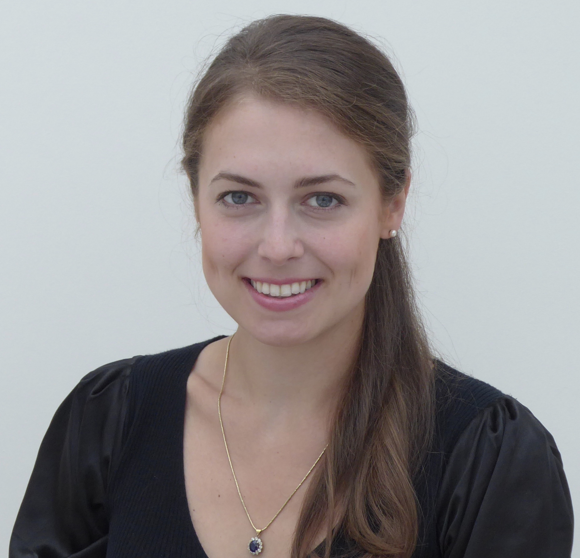 Dr Libby Boone